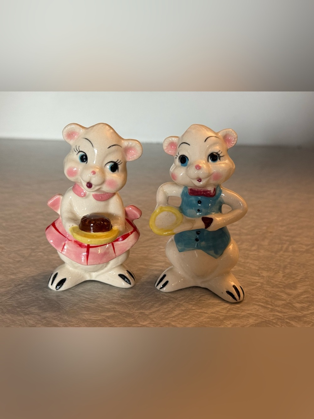 Vintage Bear Salt and Pepper Set